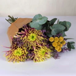 Gemischter Blumenbund 'Baltazar' Inkl. Gratis Grußkarte -Günstiges Saat Zeit Geschäft 1025700010 DIY Mixbund Baltazar Chrysanth Craspedia Euka Statice 2 94432