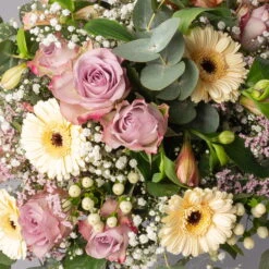 Blumenstrauß 'Stockholm' Inkl. Gratis Grußkarte -Günstiges Saat Zeit Geschäft 1110600097 strauss stockholm setting 1 121239